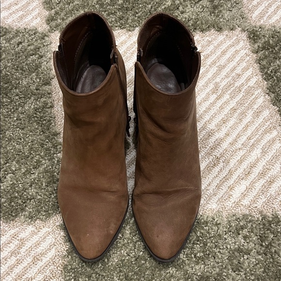 Franco Sarto Heeled Brown Ankle Booties - Size 7 - Picture 3 of 9